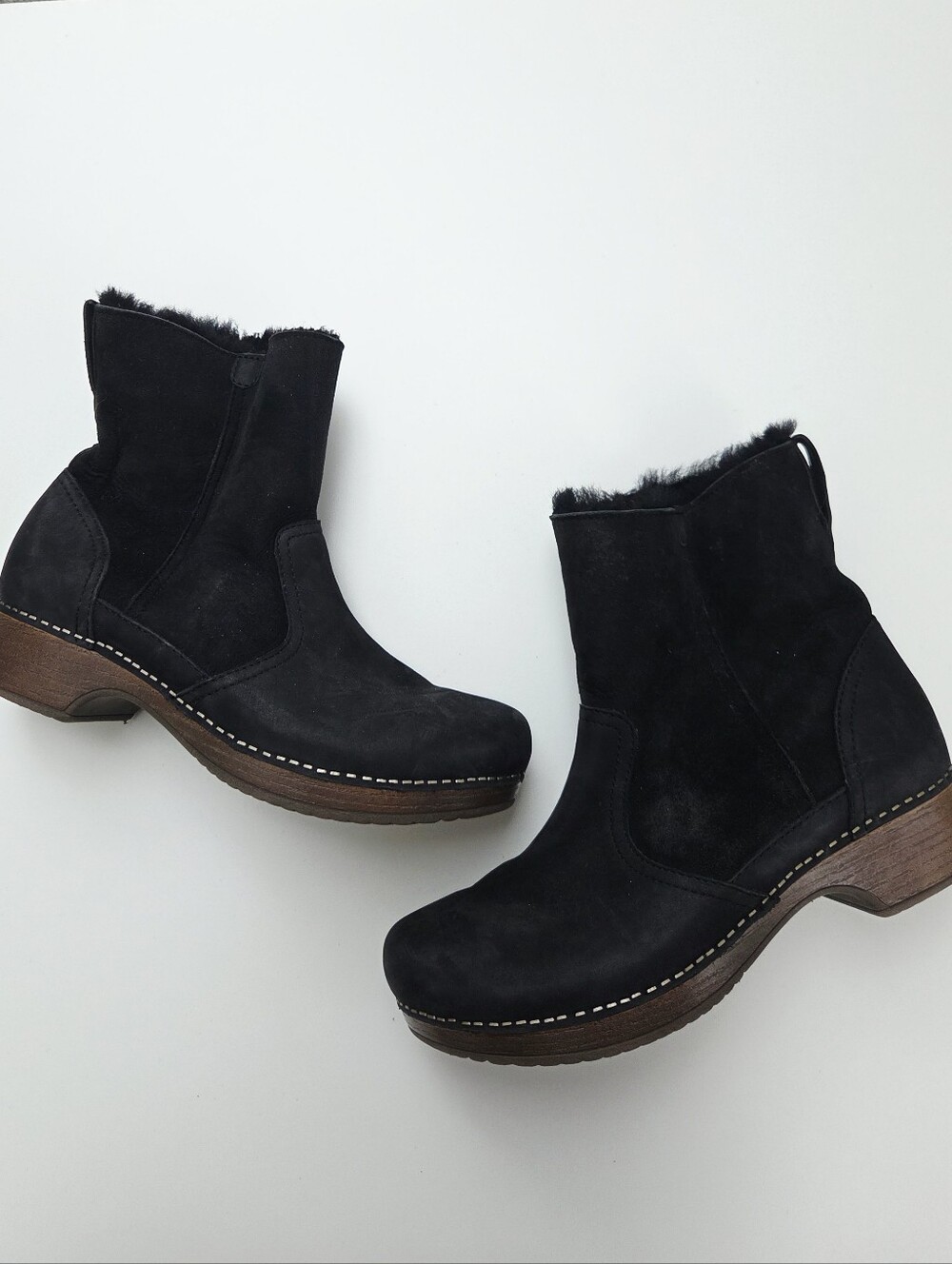 Dansko Bettie Bootie Shearling Nubuck Black Size 39 Boots - Picture 3 of 11